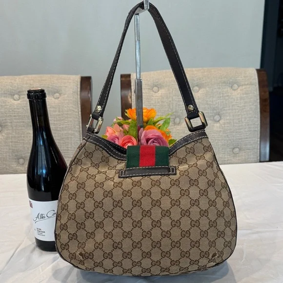 Authentic Gucci Beige and Brown GG Shoulder Bag - Picture 4 of 14